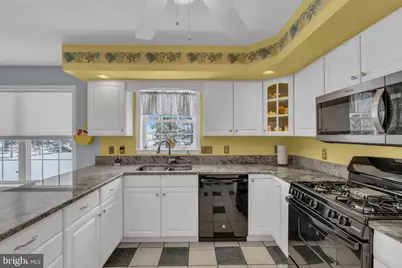 2593 Halleck Drive, Whitehall, PA 18052 - Photo 29