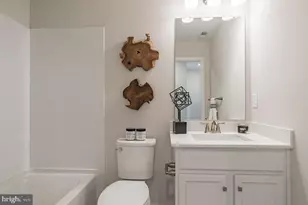 1128 Meadowlark Dr, Fogelsville, PA 18051 - Photo 17