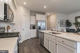 1128 Meadowlark Dr, Fogelsville, PA 18051 - Photo 5