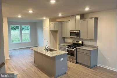 7620 Clayton Avenue, Coopersburg, PA 18036 - Photo 3