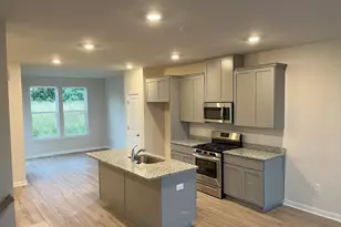 7620 Clayton Ave, Coopersburg, PA 18036 - Photo 3