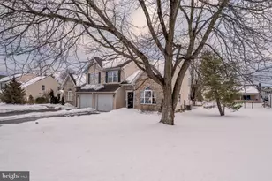 2138 Briarwood Dr, Coplay, PA 18037 - Photo 3