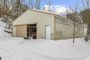 7112 Country Spring Rd, New Tripoli, PA 18066 - Photo 3