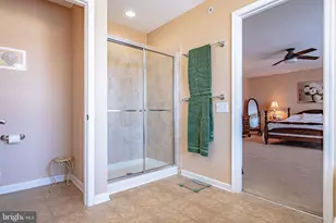 8542 Mayfair Ct, Breinigsville, PA 18031 - Photo 33