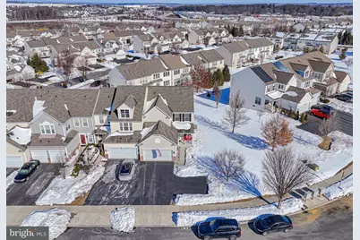 8542 Mayfair Court, Breinigsville, PA 18031 - Photo 5