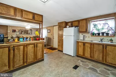 1048 Cedar Street, Laurys Station, PA 18059 - Photo 5