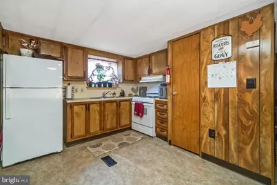 1048 Cedar Street, Laurys Station, PA 18059 - Photo 7