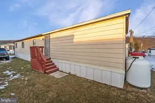 1048 Cedar St, Laurys Station, PA 18059 - Photo 19