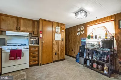 1048 Cedar Street, Laurys Station, PA 18059 - Photo 9