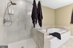 7202 Stein Rd, Zionsville, PA 18092 - Photo 31