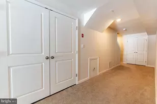 1031 Turnstone Dr, Fogelsville, PA 18051 - Photo 29