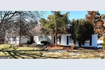 1850 Briarcliff Terrace, Allentown, PA 18103 - Photo 1