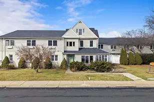 659 Broad St, Emmaus, PA 18049 - Photo 1