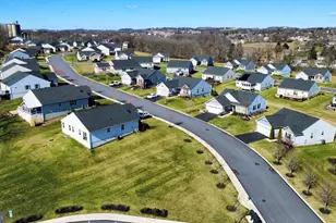 4220 Cypress Ln, Whitehall, PA 18052 - Photo 25