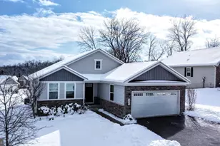 4220 Cypress Ln, Whitehall, PA 18052 - Photo 1