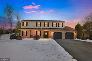 4744 Welby Dr, Schnecksville, PA 18078 - Photo 1