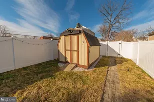 343 Broad St, Emmaus, PA 18049 - Photo 19