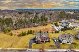 1919 Pembrooke Dr, Macungie, PA 18062 - Photo 5