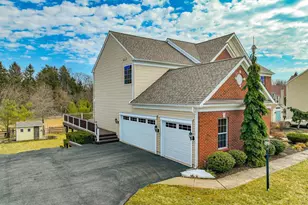 1919 Pembrooke Dr, Macungie, PA 18062 - Photo 3