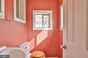 2045 Kenmore Ave, Bethlehem, PA 18018 - Photo 21