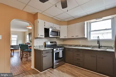 2045 Kenmore Avenue, Bethlehem, PA 18018 - Photo 17