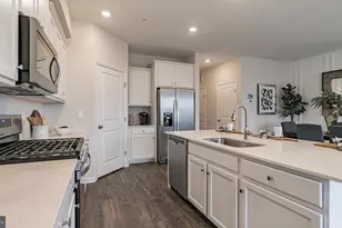 1063 Meadowlark Dr, Fogelsville, PA 18051 - Photo 5