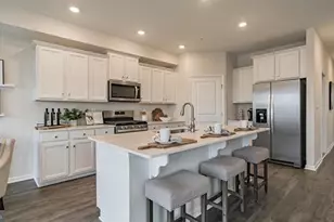 1063 Meadowlark Dr, Fogelsville, PA 18051 - Photo 1