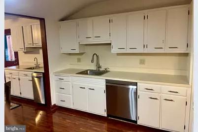 1989 Forest Lane, Allentown, PA 18103 - Photo 7