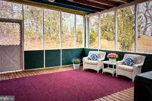 1989 Forest Ln, Allentown, PA 18103 - Photo 29