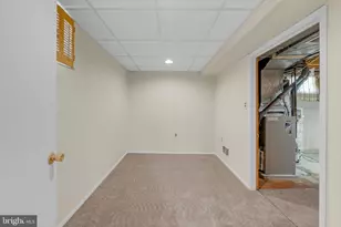 2203 Allwood Dr, Bethlehem, PA 18018 - Photo 29