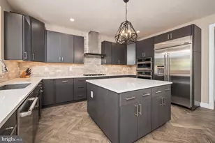 6507 Fox Glove Ln, Center Valley, PA 18034 - Photo 9