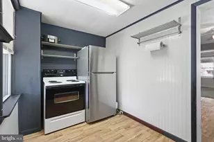 442 Franklin St, Alburtis, PA 18011 - Photo 11