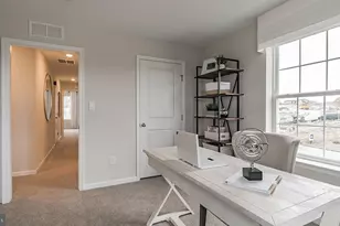 1087 Meadowlark Dr, Fogelsville, PA 18051 - Photo 17