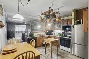 432 Fairview St, Coopersburg, PA 18036 - Photo 5