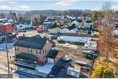 22 W Front Street, Alburtis, PA 18011 - Photo 9