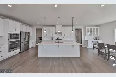 2890 Hawk Valley Court, Center Valley, PA 18034 - Photo 9