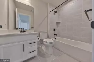 2890 Hawk Vly Ct, Center Valley, PA 18034 - Photo 29