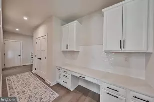 2890 Hawk Vly Ct, Center Valley, PA 18034 - Photo 19