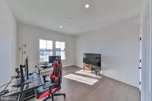 2890 Hawk Vly Ct, Center Valley, PA 18034 - Photo 17