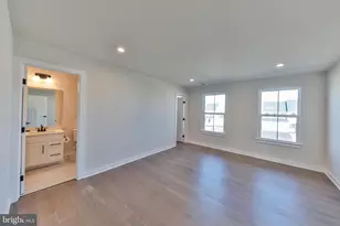 2890 Hawk Vly Ct, Center Valley, PA 18034 - Photo 29