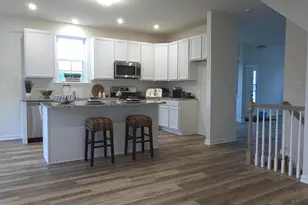 625 Fountain Vw Cir, Allentown, PA 18104 - Photo 5