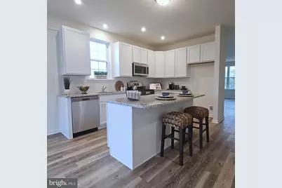 625 Fountain View Circle, Allentown, PA 18104 - Photo 3