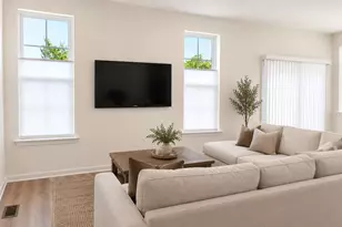 625 Fountain Vw Cir, Allentown, PA 18104 - Photo 7