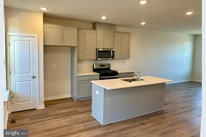 7688 Clayton Avenue, Coopersburg, PA 18036 - Photo 5