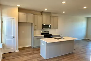 7688 Clayton Ave, Coopersburg, PA 18036 - Photo 5