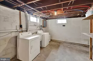 815 N 22nd St, Allentown, PA 18104 - Photo 25