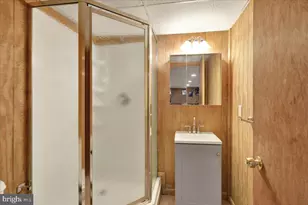 815 N 22nd St, Allentown, PA 18104 - Photo 23