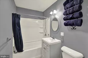 815 N 22nd St, Allentown, PA 18104 - Photo 15