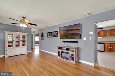 815 N 22nd Street, Allentown, PA 18104 - Photo 7