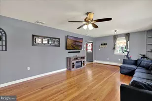 815 N 22nd St, Allentown, PA 18104 - Photo 5